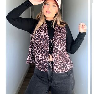Bourbon and belles Leopard tie top